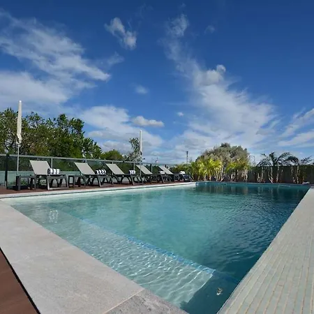 Elegant Albufeira Villa Julialva Platinum 3 Bedrooms Games Great Pool Area Villa