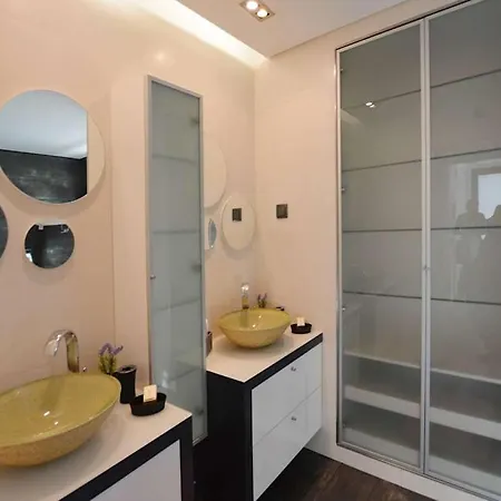 Elegant Albufeira Villa Julialva Platinum 3 Bedrooms Games Great Pool Area