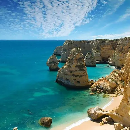 Elegant Albufeira Villa Julialva Platinum 3 Bedrooms Games Great Pool Area